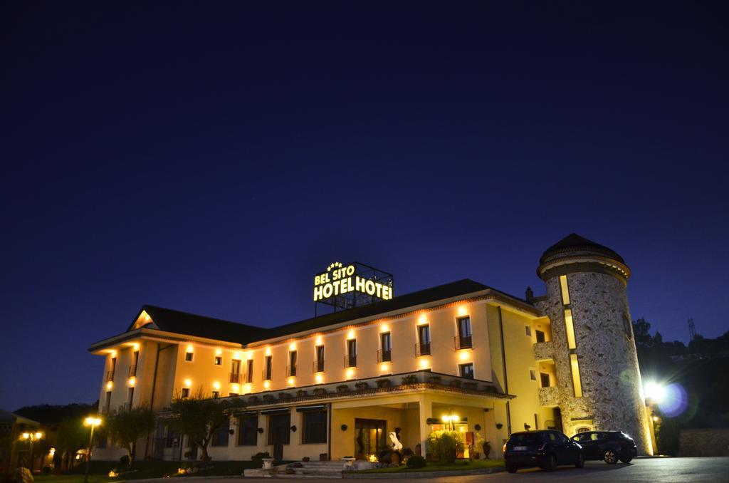 Bel Sito Hotel Due Torri Manocalzati Екстериор снимка