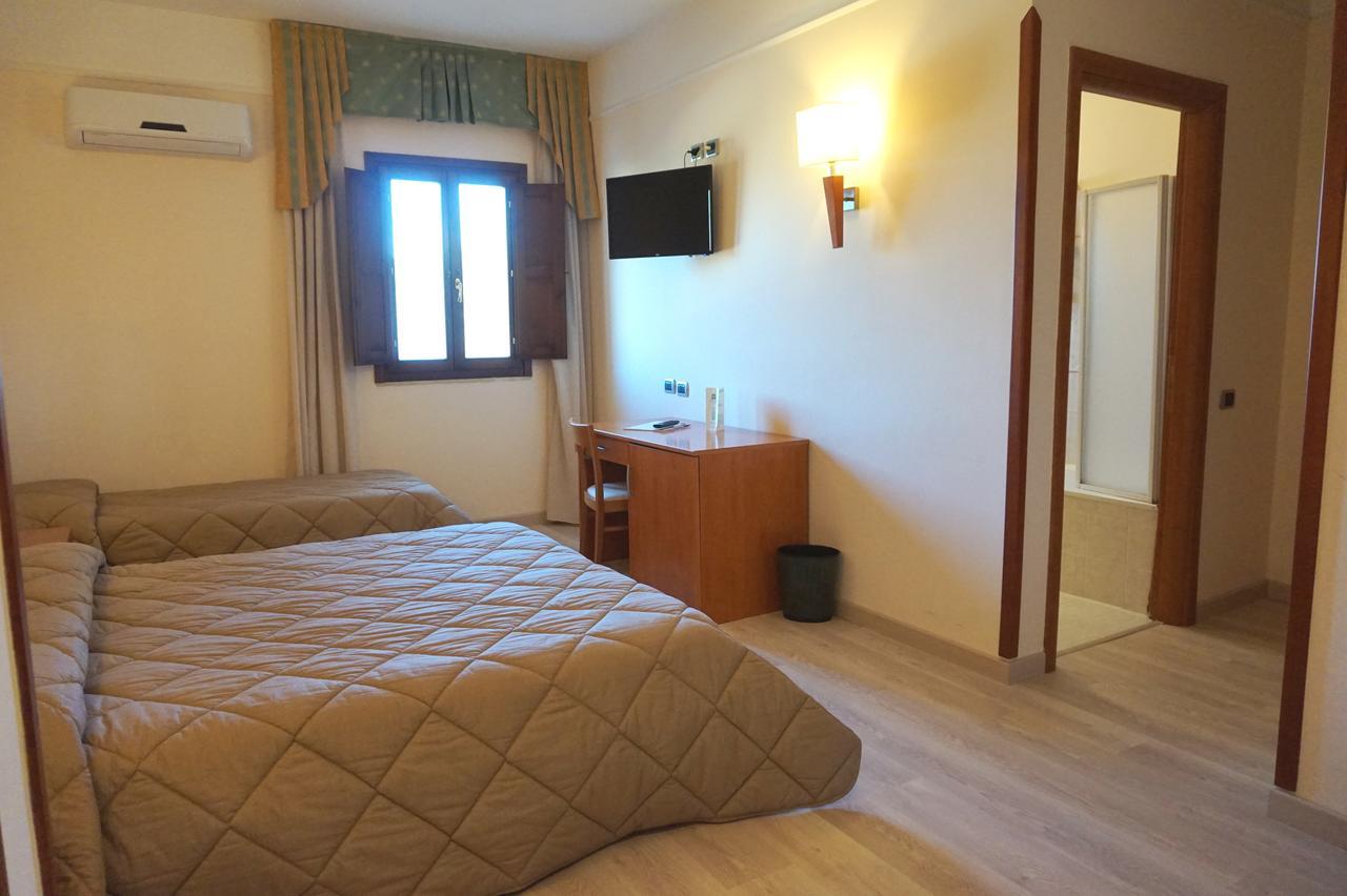 Bel Sito Hotel Due Torri Manocalzati Екстериор снимка