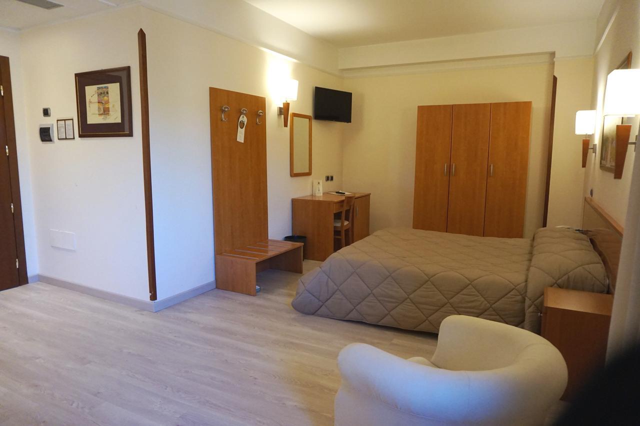 Bel Sito Hotel Due Torri Manocalzati Екстериор снимка