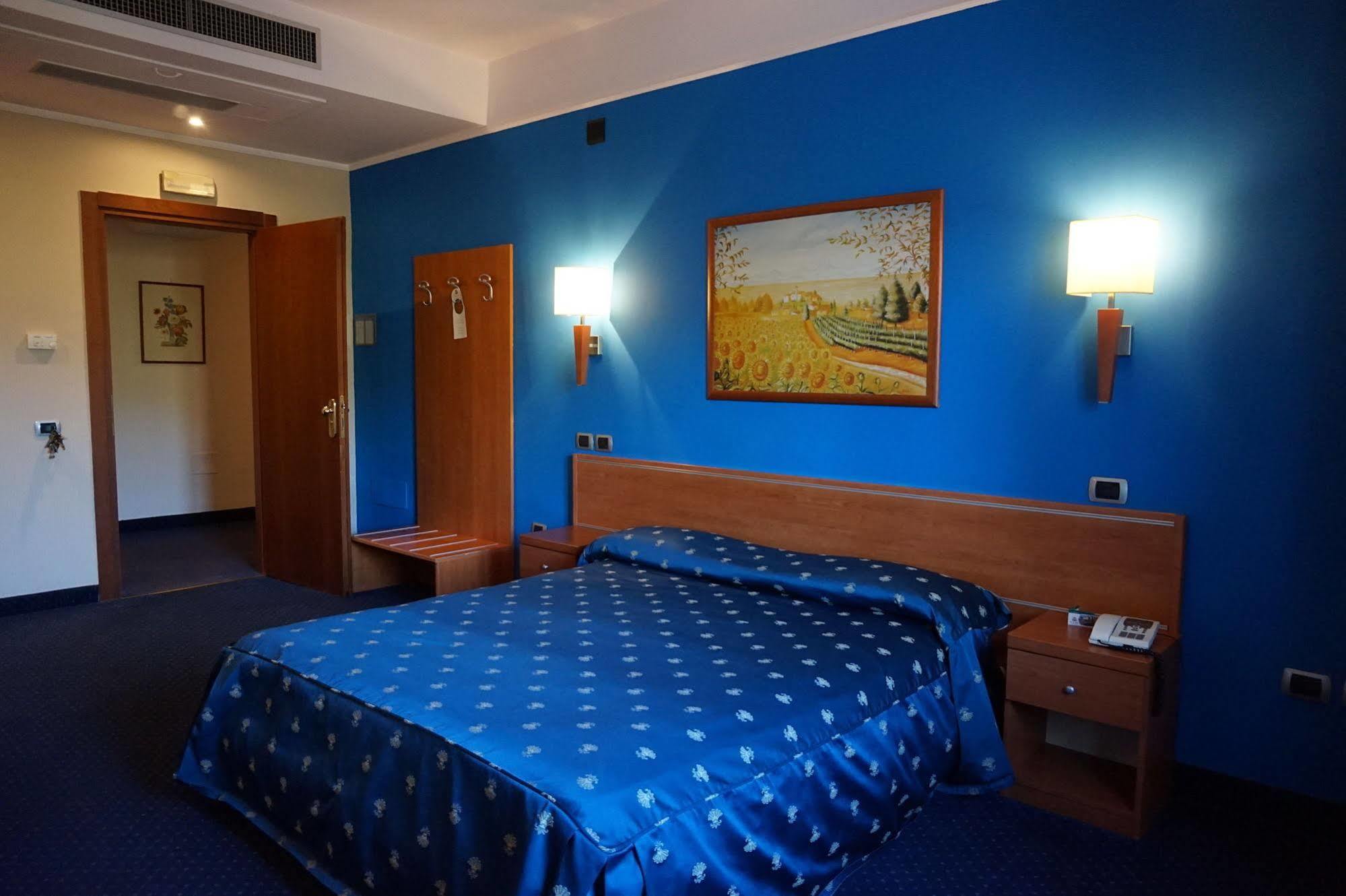 Bel Sito Hotel Due Torri Manocalzati Екстериор снимка
