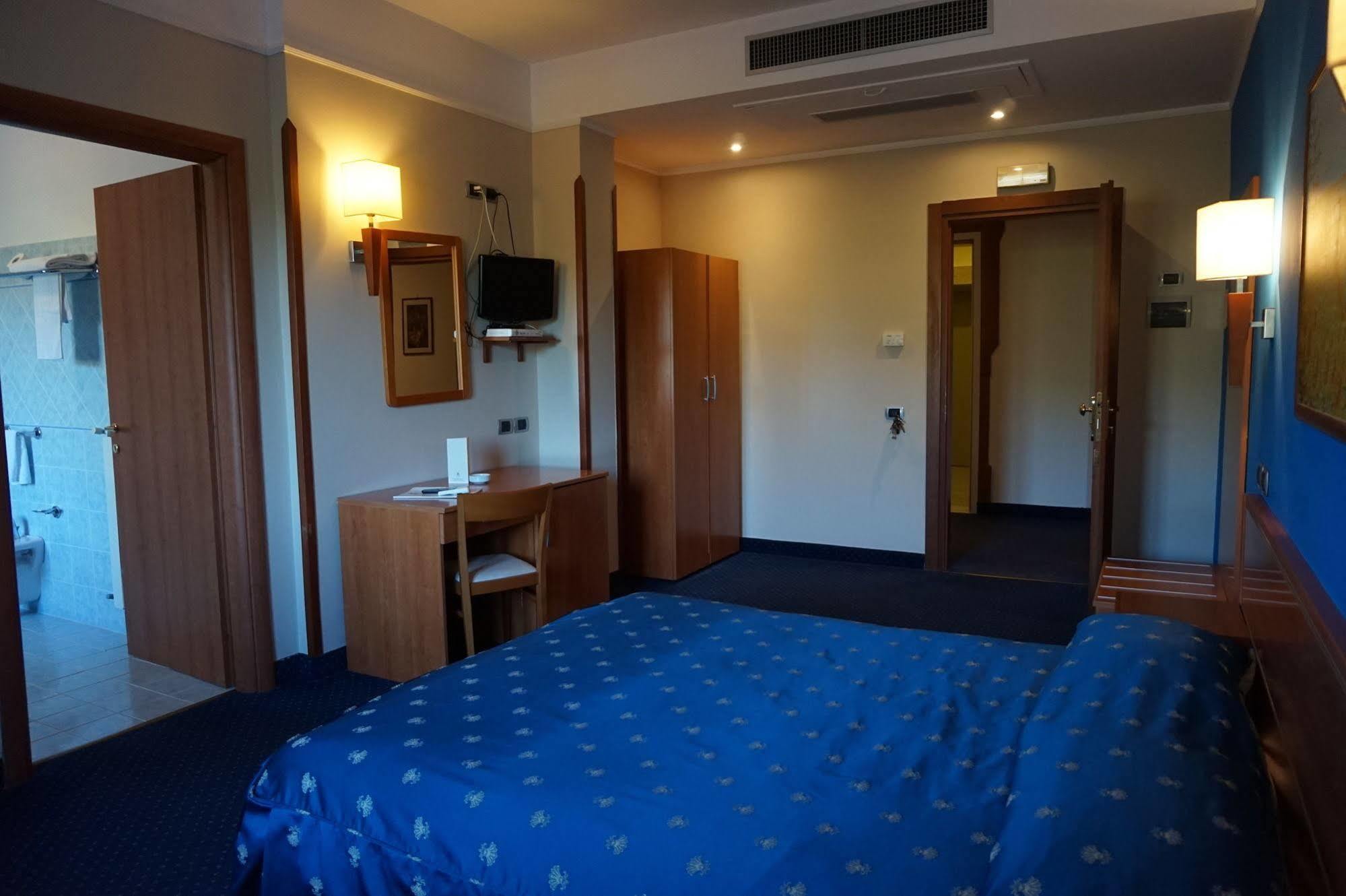 Bel Sito Hotel Due Torri Manocalzati Екстериор снимка