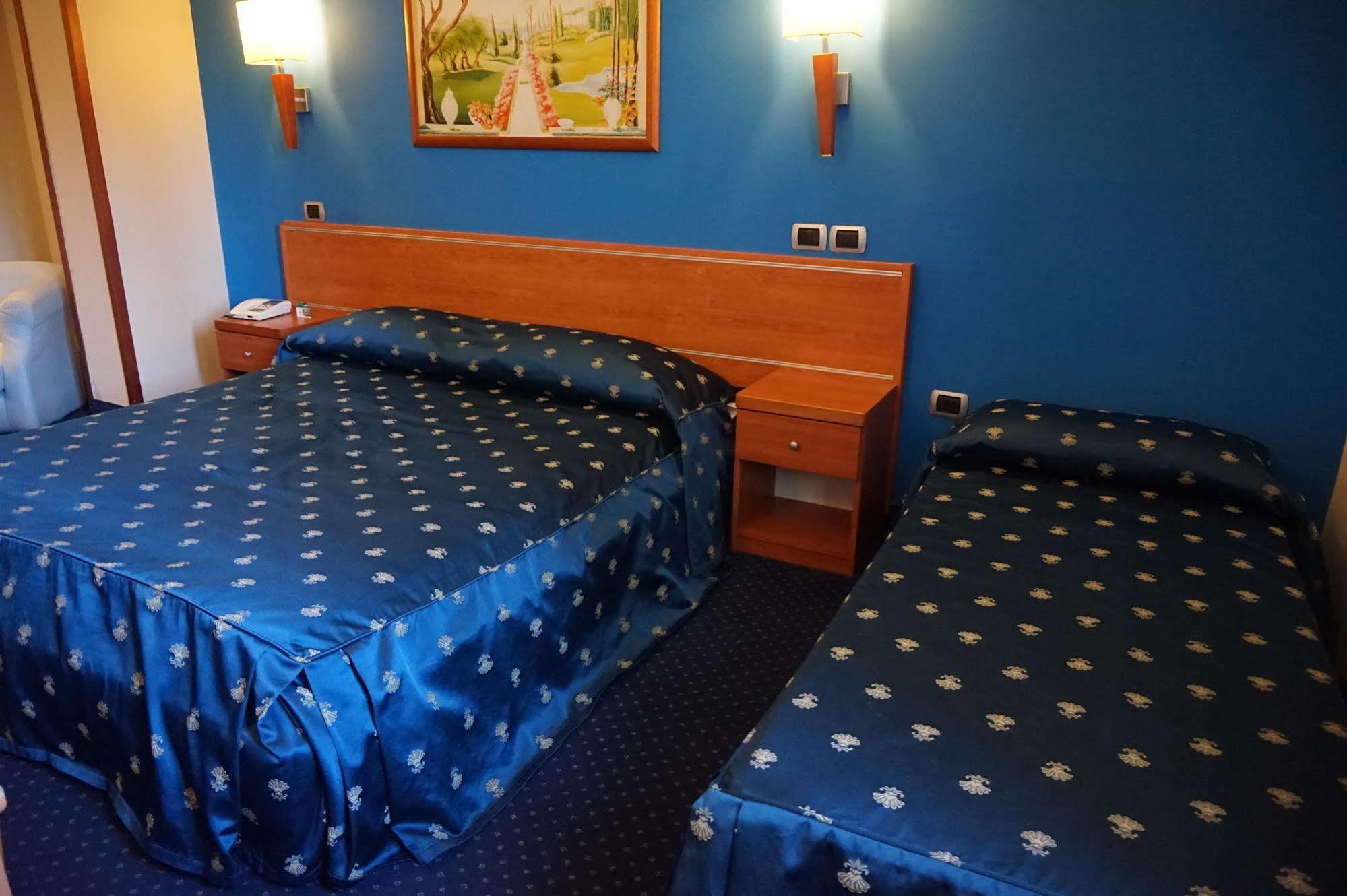 Bel Sito Hotel Due Torri Manocalzati Екстериор снимка